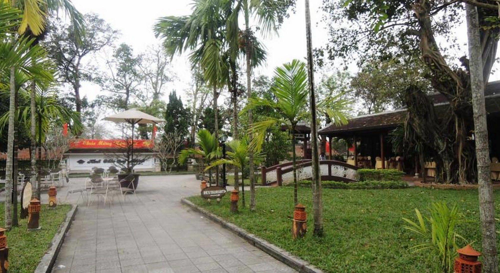 Thanh Noi Hotel Хюэ Экстерьер фото